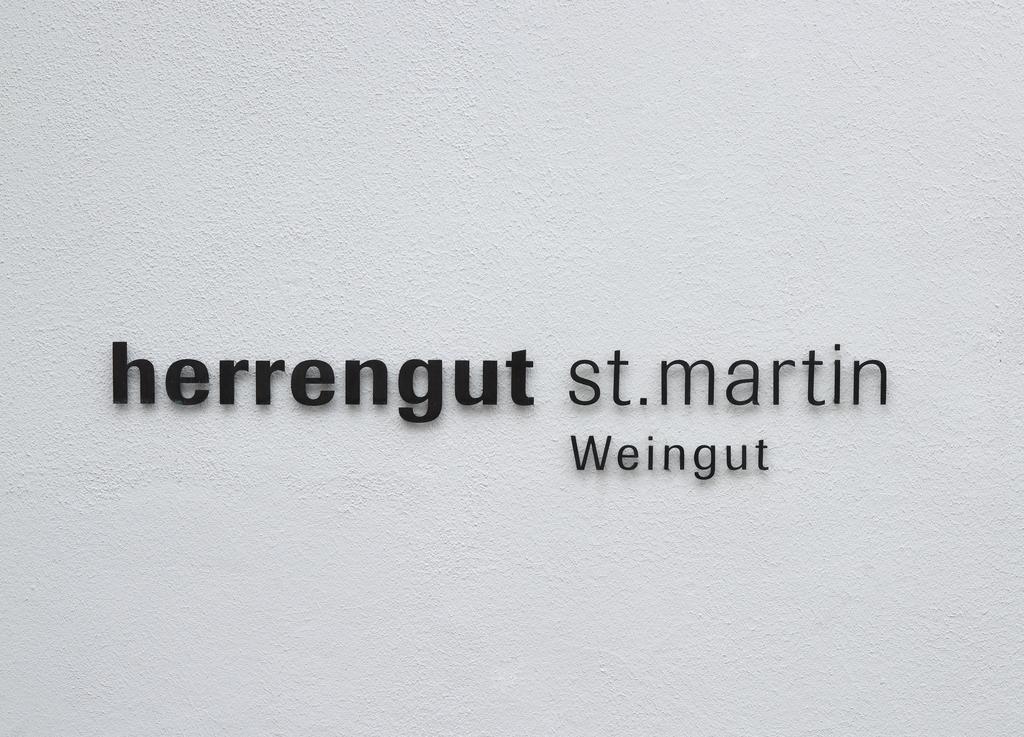 Consulat Des Weins Hotel Sankt Martin Luaran gambar